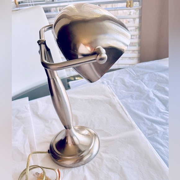 VINTAGE 15” Bankers Desk Lamp Elegant Chrome Matte Silver - Picture 10 of 16